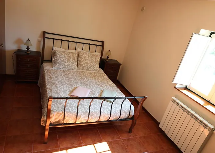 Qt Refugio De Rubiaes 1 Paredes De Coura *