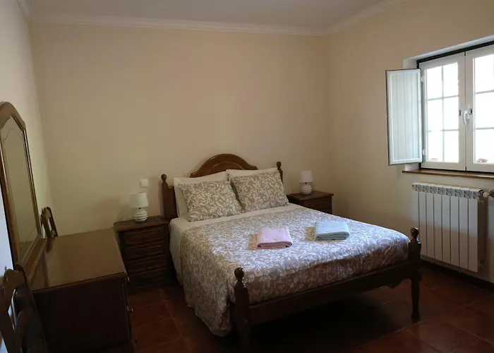 Qt Refugio De Rubiaes 1 Paredes De Coura * Casco