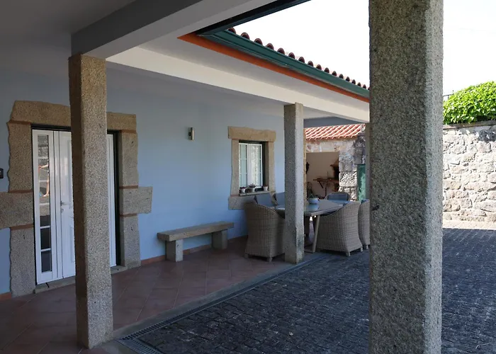 Qt Refugio De Rubiaes 1 Paredes De Coura * Casco